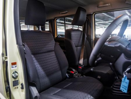 2026-Suzuki-Jimny-15-GLX-AllGrip-5-Door-Auto_10