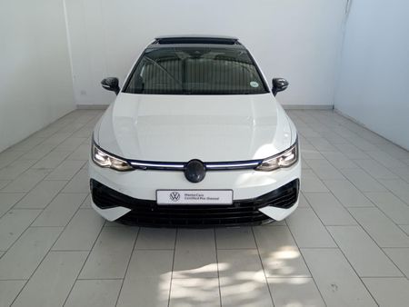 2024-Volkswagen-Golf-8-20-TSI-R-DSG_1