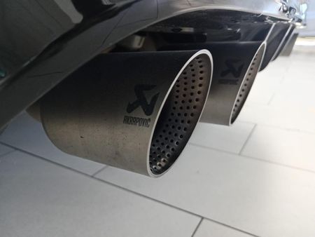 2024-Volkswagen-Golf-8-20-TSI-R-DSG_26