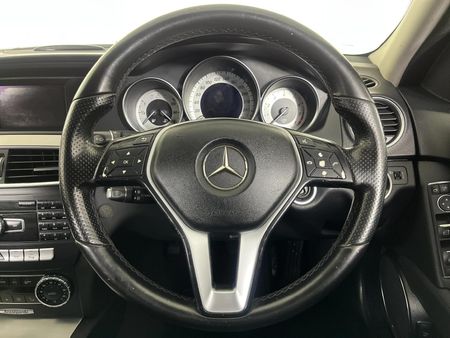 2013-Mercedes-Benz-C-Class-C-180-BE-Avantgarde-Auto_12