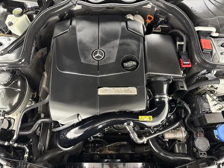 2013-Mercedes-Benz-C-Class-C-180-BE-Avantgarde-Auto_13
