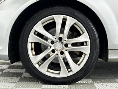 2013-Mercedes-Benz-C-Class-C-180-BE-Avantgarde-Auto_4