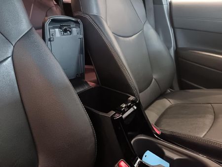 2023-Toyota-Corolla-Cross-18-XS_20