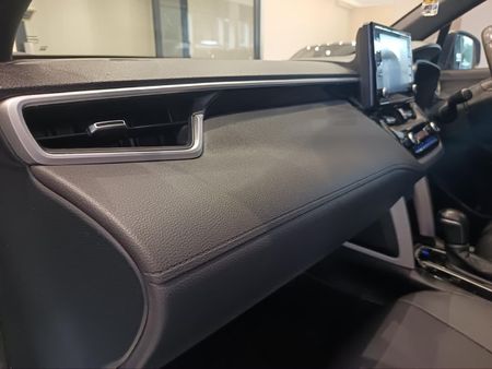 2023-Toyota-Corolla-Cross-18-XS_22