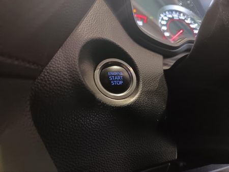 2023-Toyota-Corolla-Cross-18-XS_24