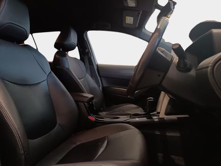 2023-Toyota-Corolla-Cross-18-XS_8