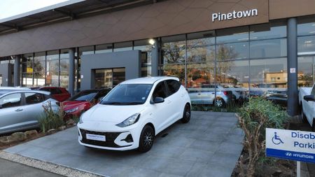 2024-Hyundai-Grand-i10-12-Motion-Auto_0