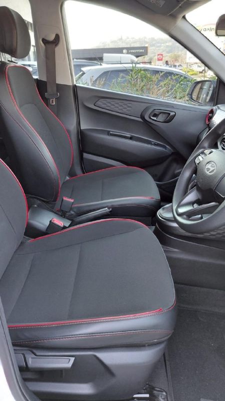 2024-Hyundai-Grand-i10-12-Motion-Auto_15