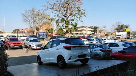 2024-Hyundai-Grand-i10-12-Motion-Auto_23
