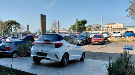 2024-Hyundai-Grand-i10-12-Motion-Auto_24