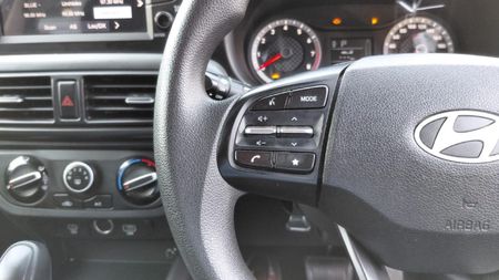 2024-Hyundai-Grand-i10-12-Motion-Auto_8
