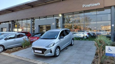 2021-Hyundai-Grand-i10-10-Motion_0