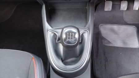 2021-Hyundai-Grand-i10-10-Motion_12