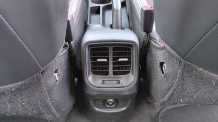 2021-Hyundai-Grand-i10-10-Motion_18