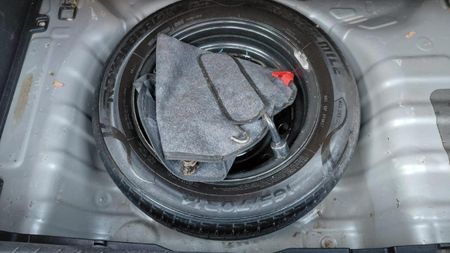 2021-Hyundai-Grand-i10-10-Motion_19