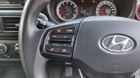 2021-Hyundai-Grand-i10-10-Motion_6