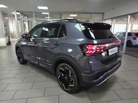 2025-Volkswagen-T-Cross-10-TSI-R-Line-Auto_3