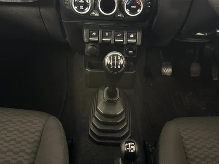 2025-Suzuki-Jimny-15-GLX-AllGrip-5-Door_11
