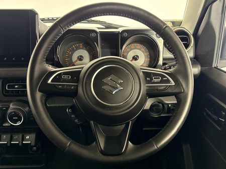 2025-Suzuki-Jimny-15-GLX-AllGrip-5-Door_13