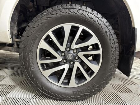 2019-Nissan-Navara-23D-LE-Double-Cab_6