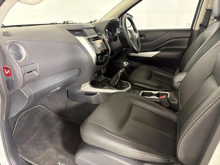 2019-Nissan-Navara-23D-LE-Double-Cab_8