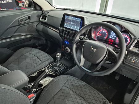 2026-Mahindra-XUV-3XO-12T-MX2_9