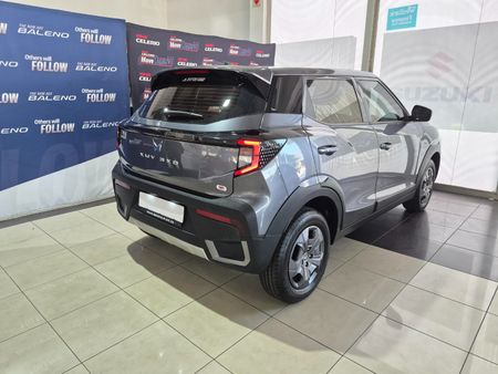 2026-Mahindra-XUV-3XO-12T-MX2_6