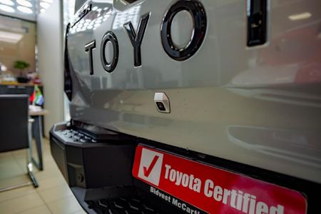 2026-Toyota-Hilux-28-GD-6-Raider-4x4-Auto-Double-Cab_10