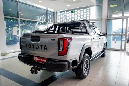 2026-Toyota-Hilux-28-GD-6-Raider-4x4-Auto-Double-Cab_12