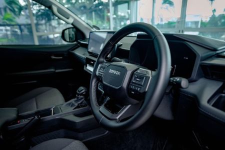 2026-Toyota-Hilux-28-GD-6-Raider-4x4-Auto-Double-Cab_1