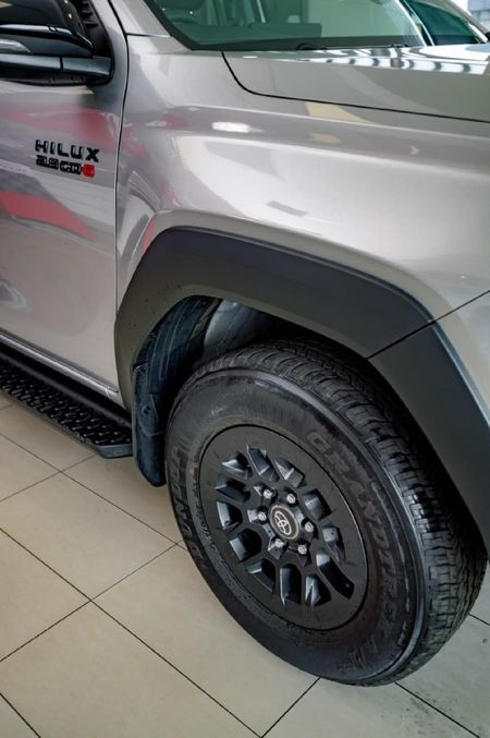 2026-Toyota-Hilux-28-GD-6-Raider-4x4-Auto-Double-Cab_2