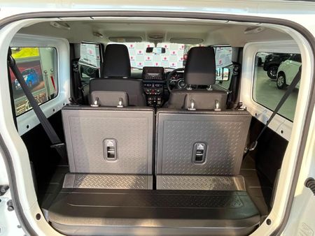 2026-Suzuki-Jimny-15-GLX-Auto_9