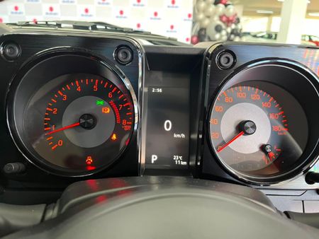 2026-Suzuki-Jimny-15-GLX-Auto_16