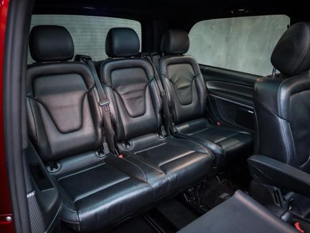 2022-Mercedes-Benz-V-Class-V-300d-Avantgarde-AMG-Line_20