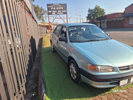 1999-Toyota-Corolla-180i-GLE-Auto_2