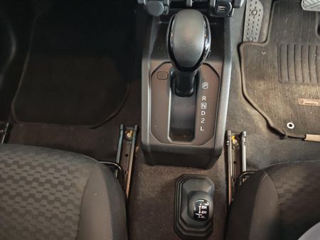2022-Suzuki-Jimny-15-GLX-Auto_17