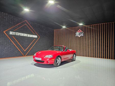 2004-Mazda-MX-5-18i_1