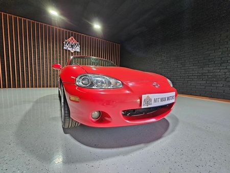 2004-Mazda-MX-5-18i_6
