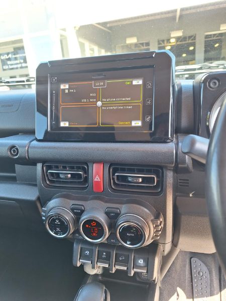 2021-Suzuki-Jimny-15-GLX-Auto_12