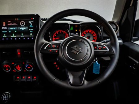 2026-Suzuki-Jimny-15-GLX_12