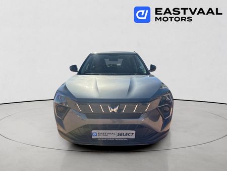 2025-Mahindra-XUV-3XO-12T-MX2-Auto_1