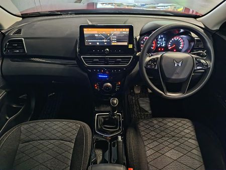2026-Mahindra-XUV-3XO-12T-MX3_12