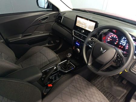 2026-Mahindra-XUV-3XO-12T-MX3_13