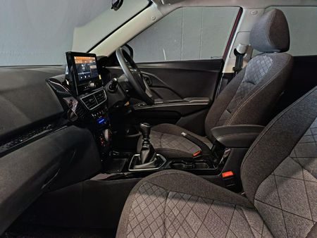 2026-Mahindra-XUV-3XO-12T-MX3_14