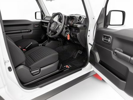 2025-Suzuki-Jimny-15-GLX-Auto_9
