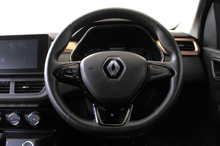 2025-Renault-Kiger-10T-Zen_10