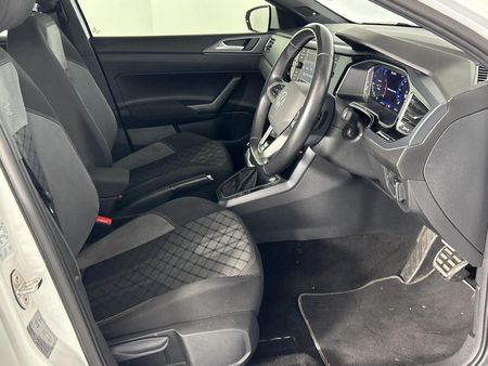 2022-Volkswagen-Polo-10-TSI-R-Line-Auto_10