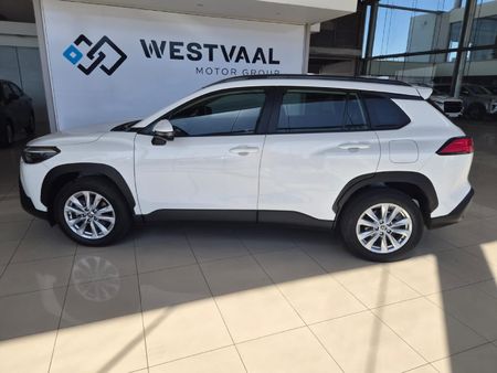 2022-Toyota-Corolla-Cross-18-XS_9