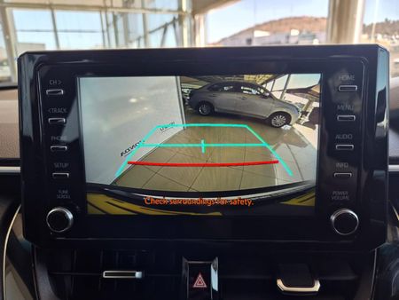2022-Toyota-Corolla-Cross-18-XS_16