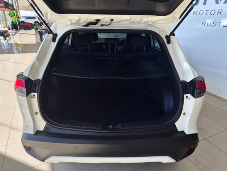 2022-Toyota-Corolla-Cross-18-XS_7